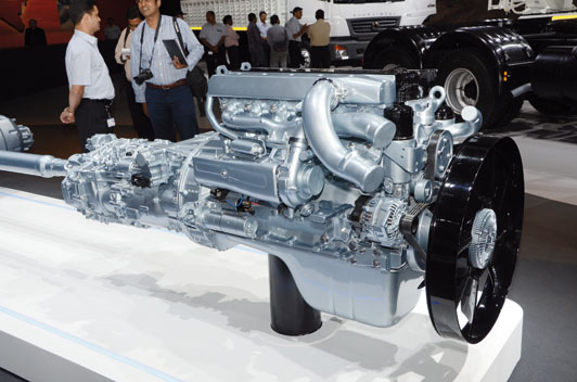 La gama ligera de BharatBenz equipará este motor de 4 litros
